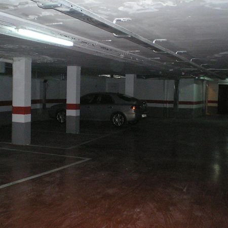 Apartamentos Turisticos Reyes Catolicos Сарагоса Экстерьер фото