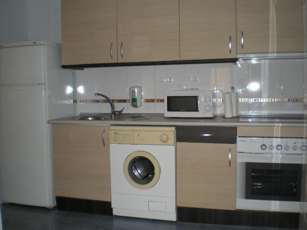 Apartamentos Turisticos Reyes Catolicos Сарагоса Номер фото
